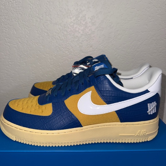 Nike/Undefeated Air Force 1 Low SP - Picture 7 of 12